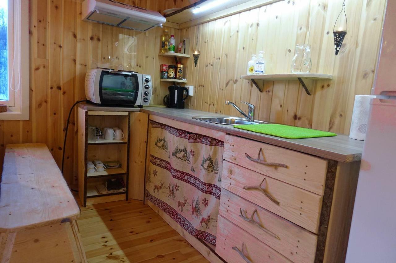 Wild Caribou'S Wildwood Cabin Lakselv Bagian luar foto